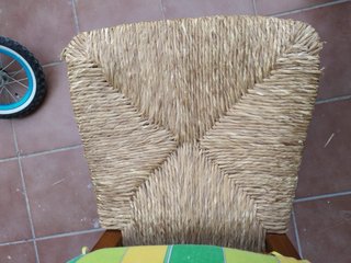 8 Sillas rústicas de enea con respaldo de concha!