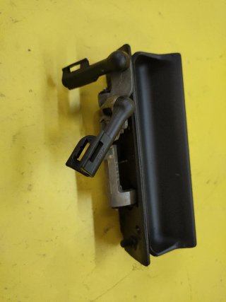 MANETA TIRADOR PUERTA MALETERO SEAT TOLEDO II
