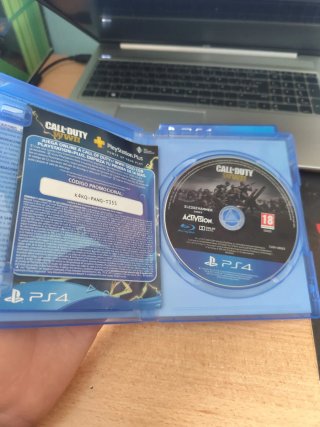 PS4 Call of Duty WWII y Black Ops III