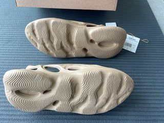 Adidas Yeezy Foam Rnnr Ochre Talla 46