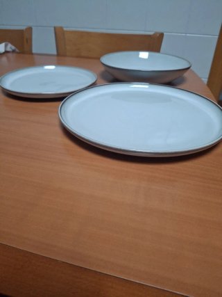 Juego Vajilla IKEA GLADELIG 18 Piezas NUEVA 30€