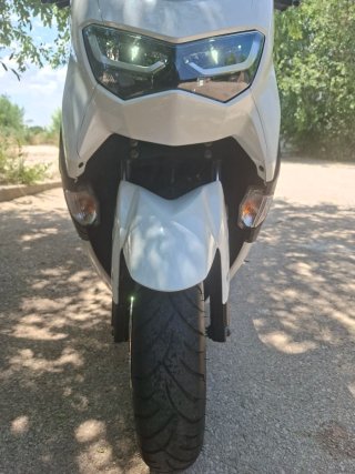 Yamaha NMAX 125 vendo o cambiopor coche