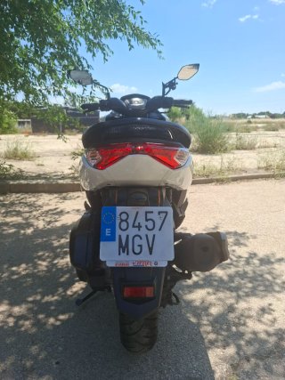 Yamaha NMAX 125 vendo o cambiopor coche
