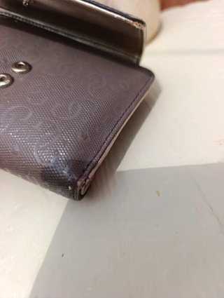 Monedero Guess Gris