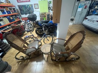 Lote 2 Mecedoras Thonet y Silla