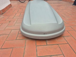 Cofre/Baul techo 450 litros.