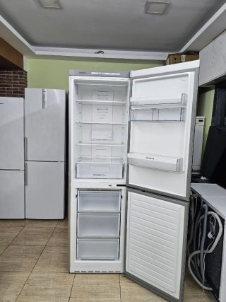 Frigorífico Siemens NoFrost 200cm con garantía