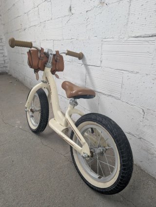 Bicicleta de equilibrio infantil