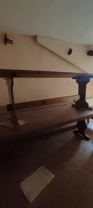 Tavoli da sidra in legno e panche