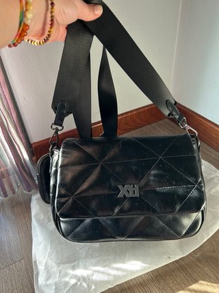 Bolso Xti Negro Acolchado