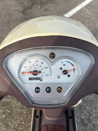 Keeway Zahara 125cc Crema y Marrón