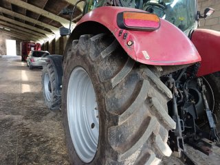Tractor Case IH Maxxum 140