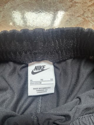 Conjunto Nike camiseta y pantalón corto negro