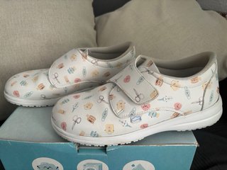 Zuecos Sanitarios Mr Wonderful Feliz Caminar