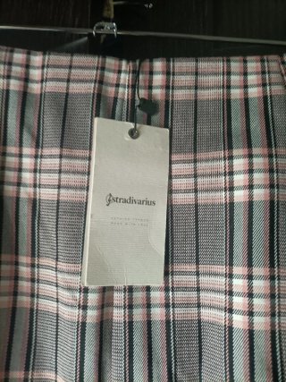 Falda Stradivarius cuadros cremallera