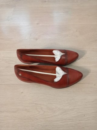 Zapatos de tacón marrones para mujer