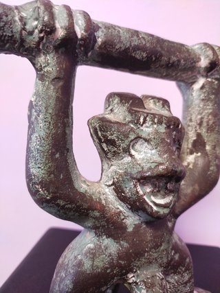 Escultura Bronce estilo precolombino