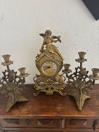Reloj y Candelabros Bronce Estilo Antiguo