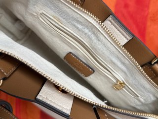 Bolso bandolera blanco y marrón