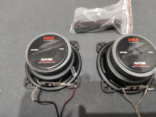 Altavoces Pyle Negros