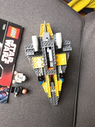 LEGO Star Wars 7669: Anakin's Jedi Starfighter