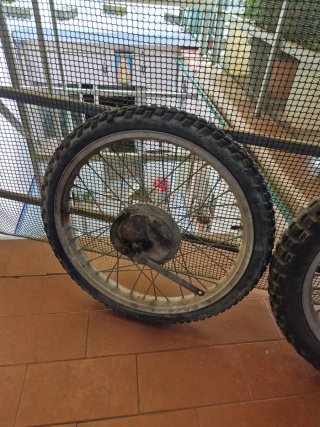 Juego Ruedas Puch Minicross TT 18 2.4-19