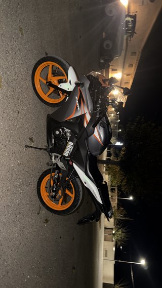 Honda CBR 125R Sportbike Negra/Naranja/Blanca