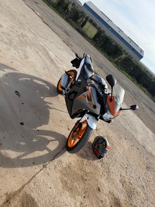 Honda CBR 125R Sportbike Negra/Naranja/Blanca