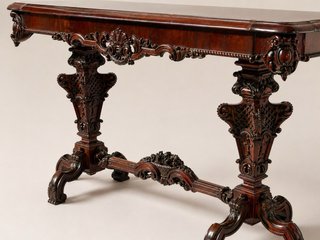 Mesa antigua madera maciza tallada