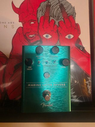Fender Reverb Marine Layer-Reverb tipo Strymon