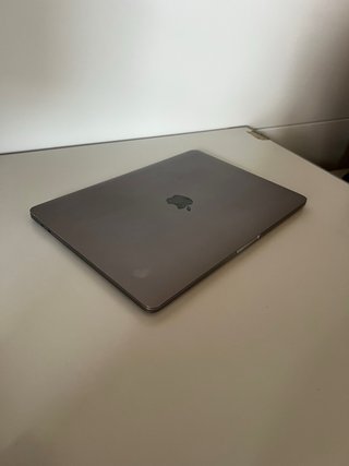 MacBook Pro 13” 2018 - Touchbar