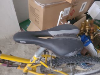 Bicicleta Morada y Amarilla