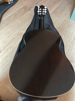 Guitarra adulto, por estrenar, regalo sin uso