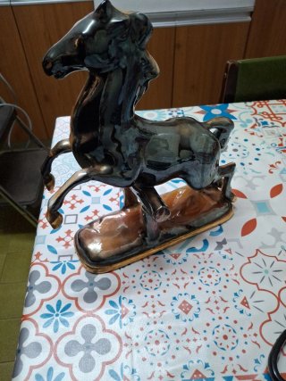 Figura caballo saltando vintage