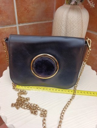 Bolso de fiesta negro con centro terciopelo