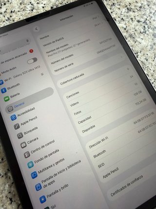 Apple iPad Pro 11 Plata con funda y protectores