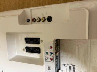 Televisor Philips Blanco con Mando