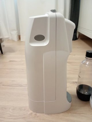 Máquina Sodastream con 2 bombonas y dos botellas