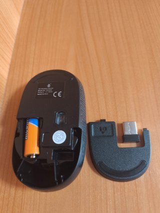 Ratón Inalámbrico Rojo y Negro