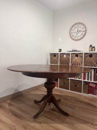 Mesa redonda extensible de madera