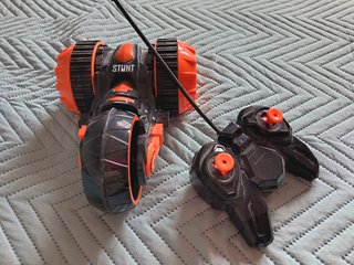 Coche radiocontrol stunt naranja