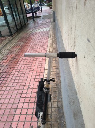 Patinete Plegable Blanco y Negro