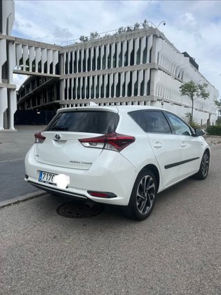 Toyota Auris hybrid 2016 Feel