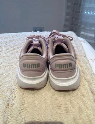 Zapatillas Fila rosas y blancas