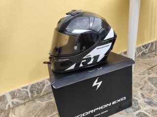 Casco Scorpion Exo R1 Air Carbon Negro