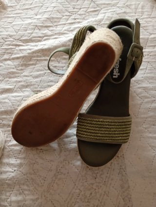 Sandalias cuña Refresh verde talla 40