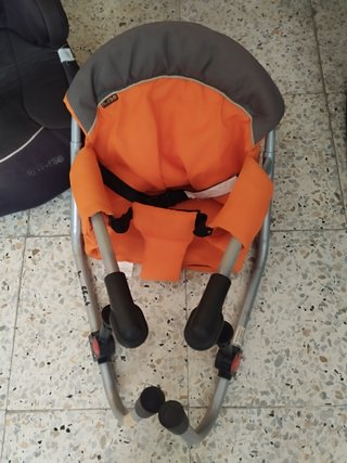 Silla y cuco Chicco, trona de mesa, silla coche.