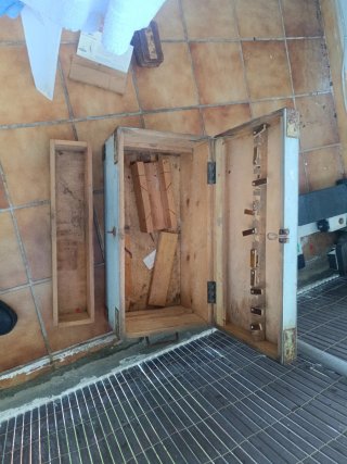 Caja de herramientas antiguas de madera