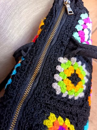Borsa Granny Square capiente con Zip