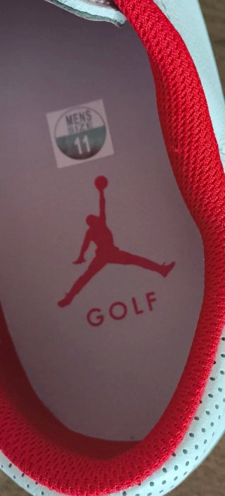 Sneakers da golf Nike Jordan bianche e rosse